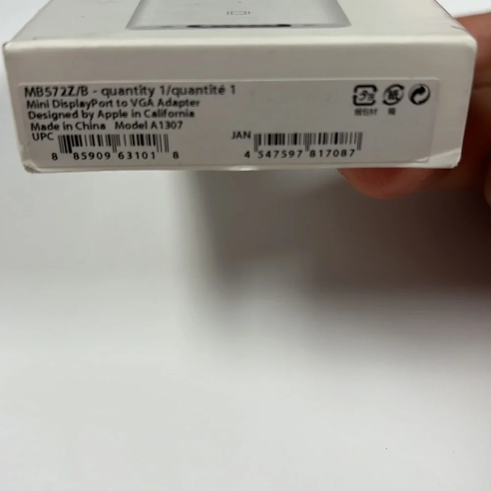 Apple Mini Display Port To VGA Adapter - New in Box